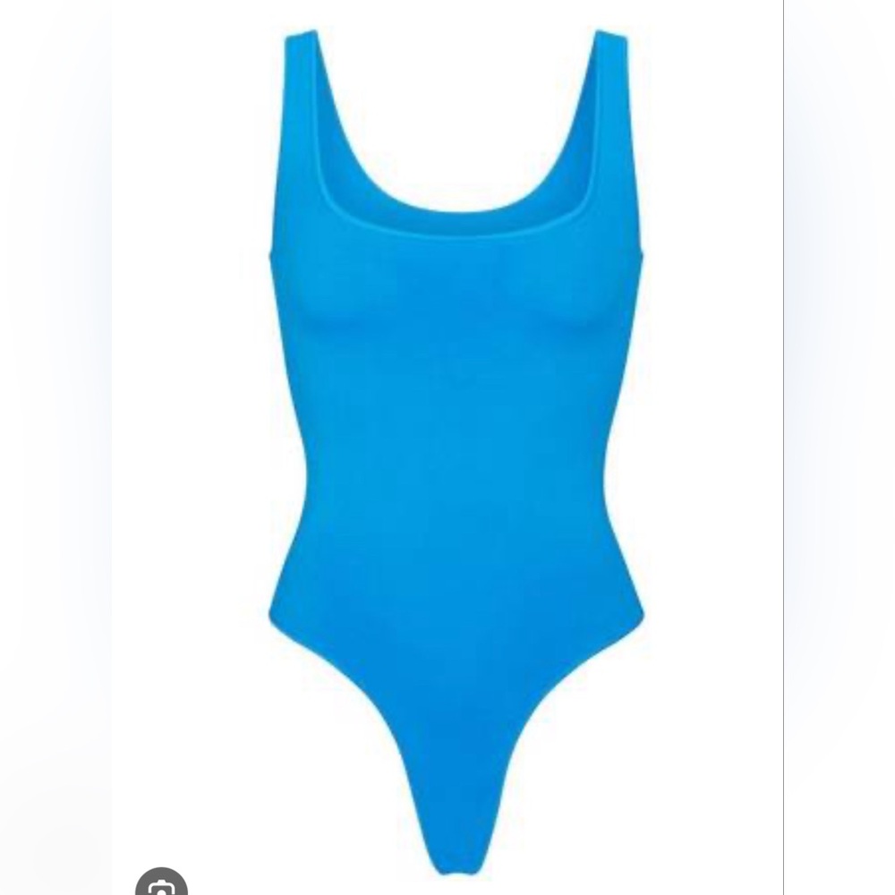 Skims Essential Scoop Neck Bodysuit in Mykonos
